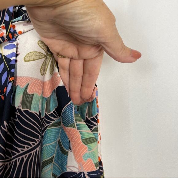 Portmans Women's Black Floral Tropical Paperbag Waist Trousers, Size US 12/16AUS - Picture 6 of 9